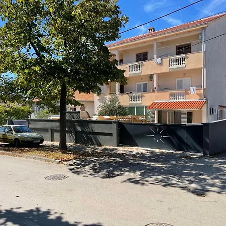 Apartman Mia By Interhome Zadar